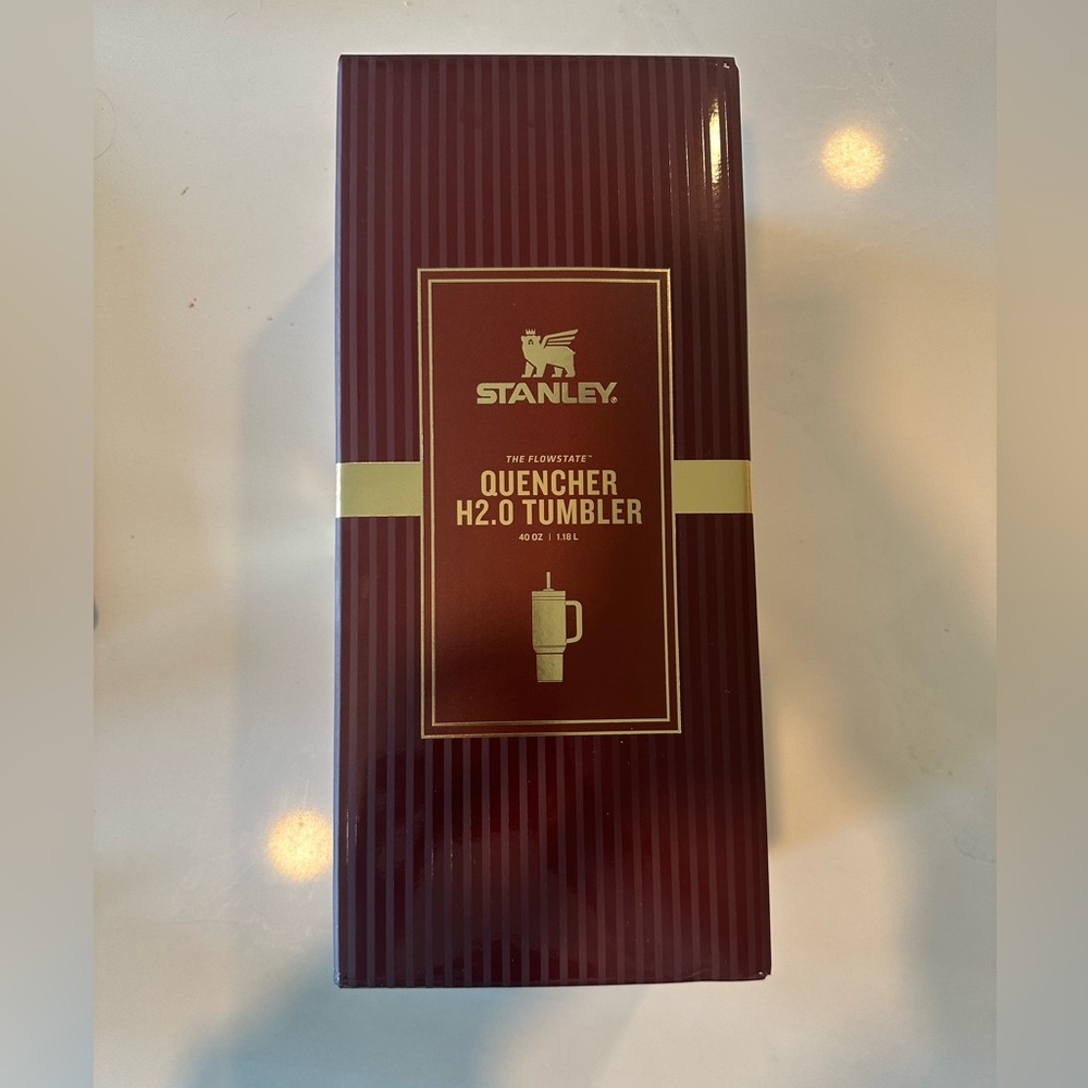 THE CHOCOLATE GOLD QUENCHER H2.0 FLOWSTATE™ TUMBLER | 40 OZ